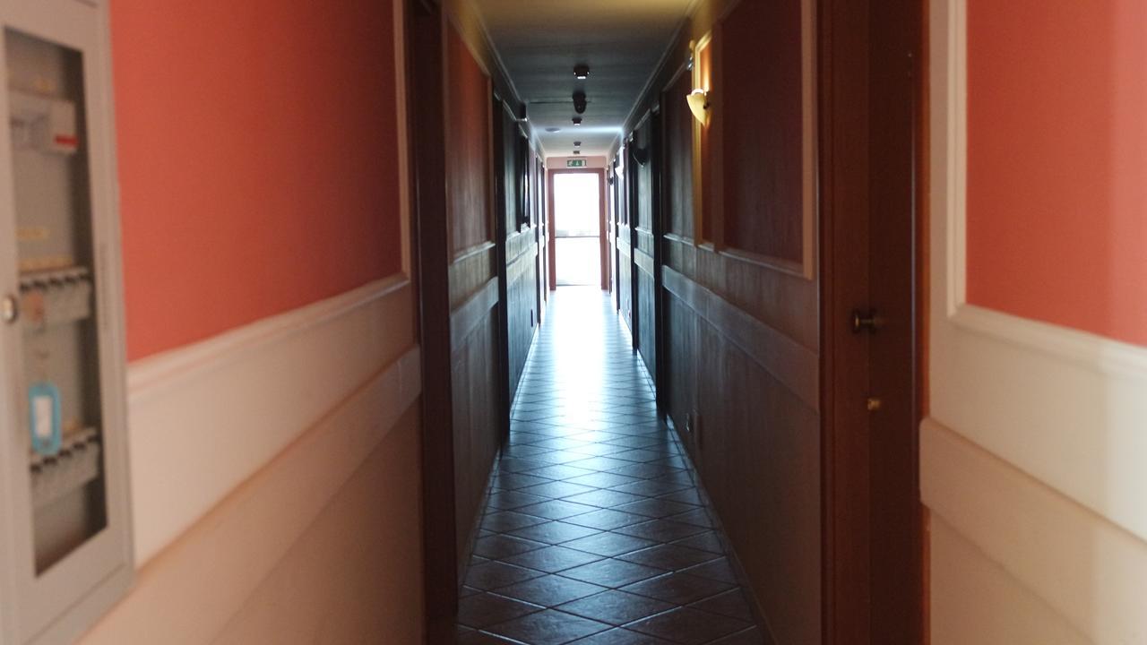Гостевой дом Agriturismo Masseria I Risi Санта-Эуфемия-Ламеция Экстерьер фото